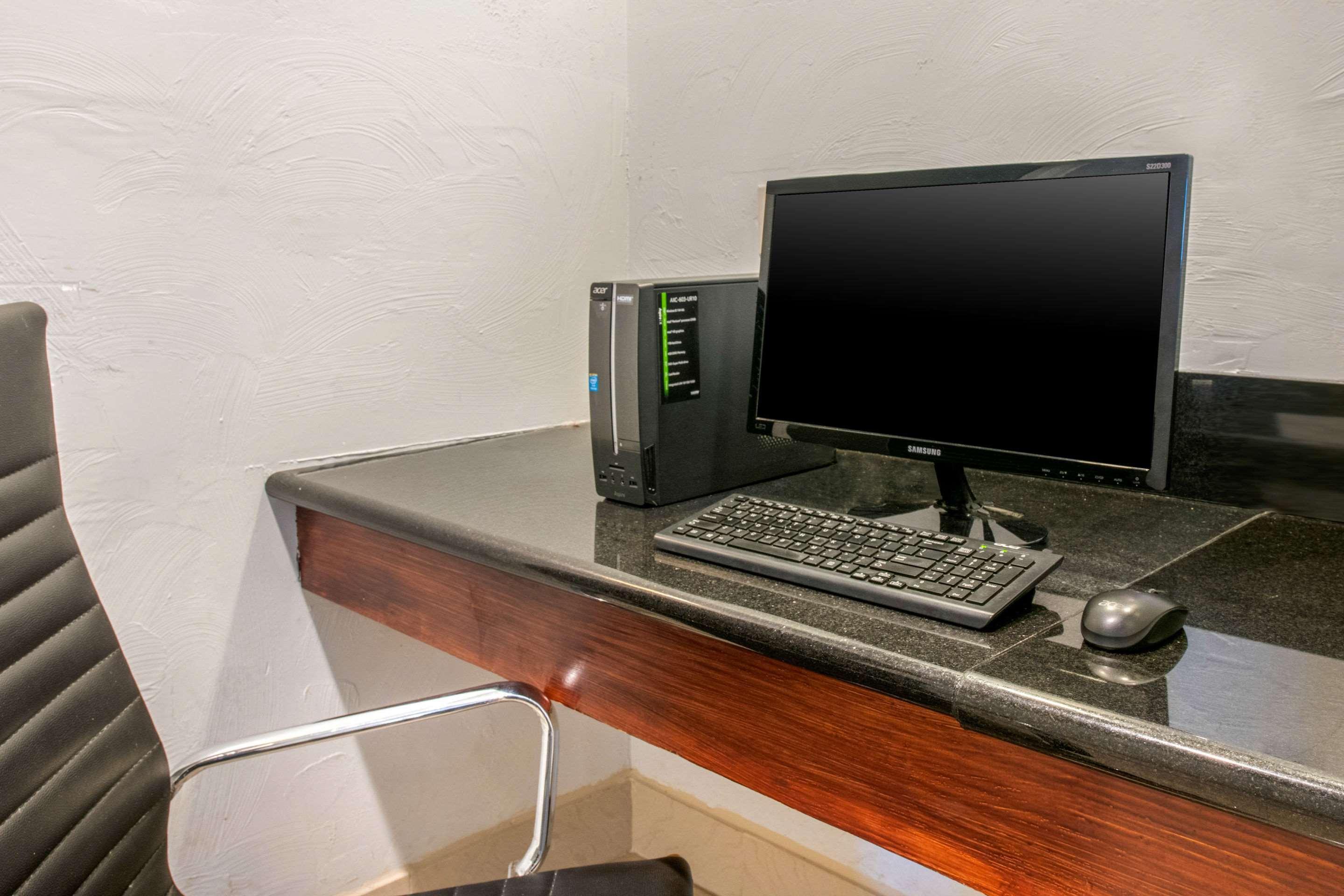 Quality Inn & Suites Jacksonville-Baymeadows Exteriör bild