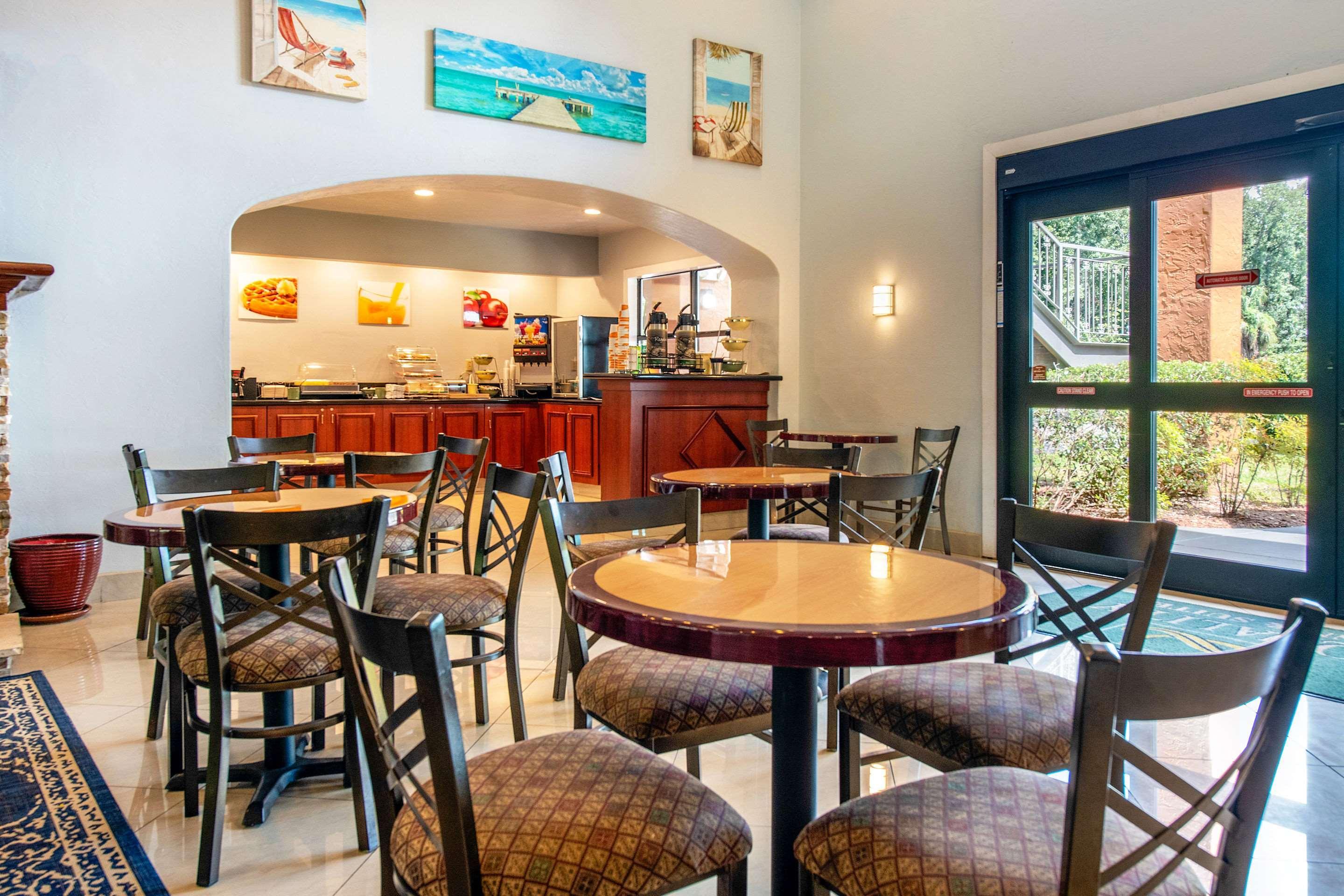 Quality Inn & Suites Jacksonville-Baymeadows Exteriör bild