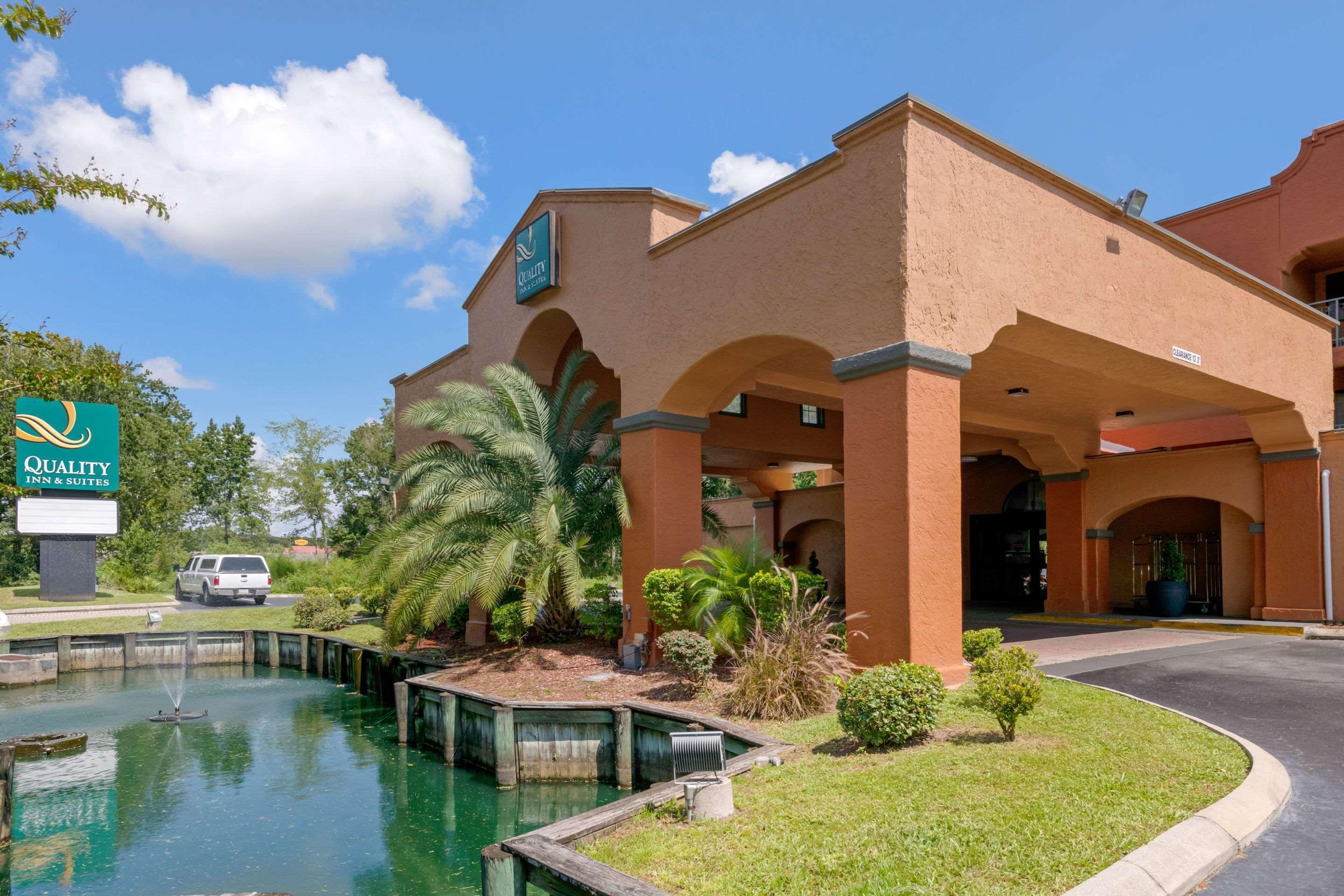 Quality Inn & Suites Jacksonville-Baymeadows Exteriör bild