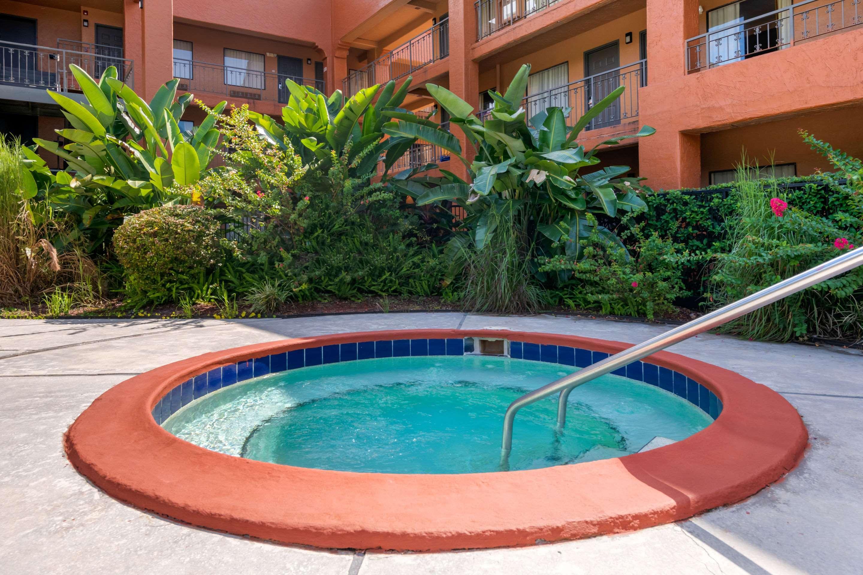 Quality Inn & Suites Jacksonville-Baymeadows Exteriör bild