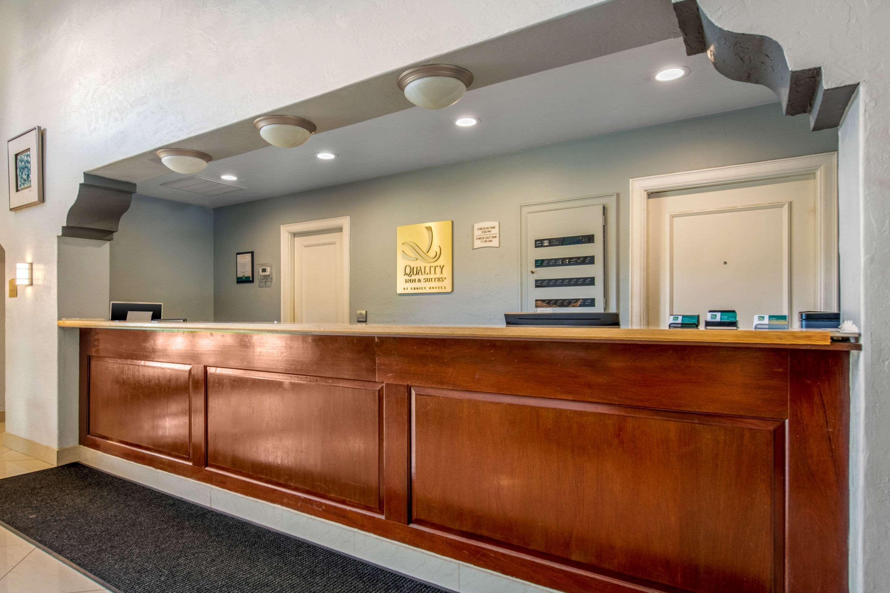 Quality Inn & Suites Jacksonville-Baymeadows Exteriör bild
